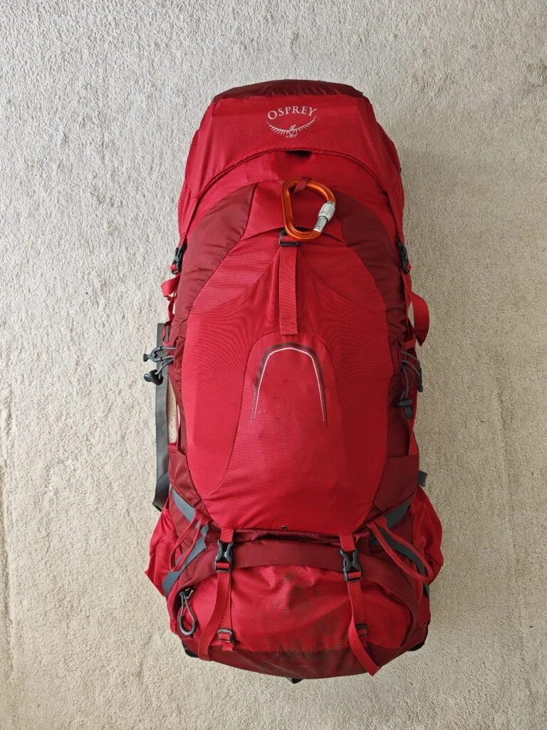 north face base camp duffel vs patagonia black hole Patagonia Black Hole vs North Face Base Camp: A Comparison