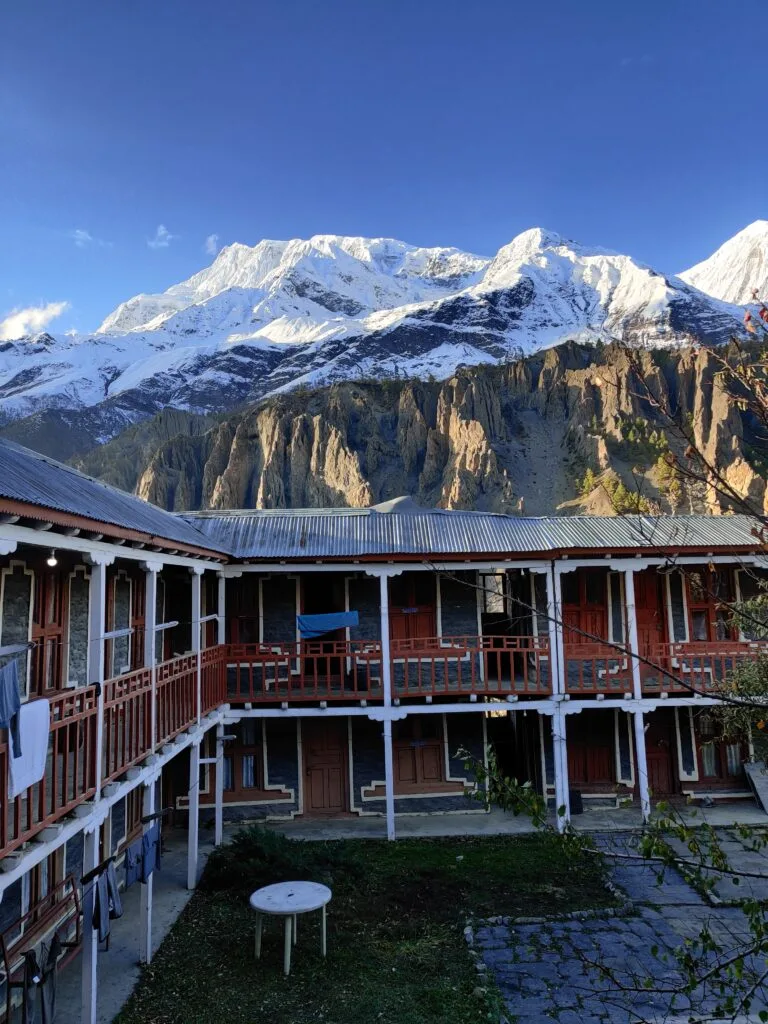 Annapurna Circuit Teahouse: Manang