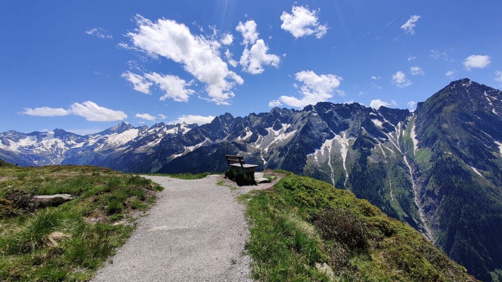 A welcoming bench on the Filzenkogel hike in Mayrhofen