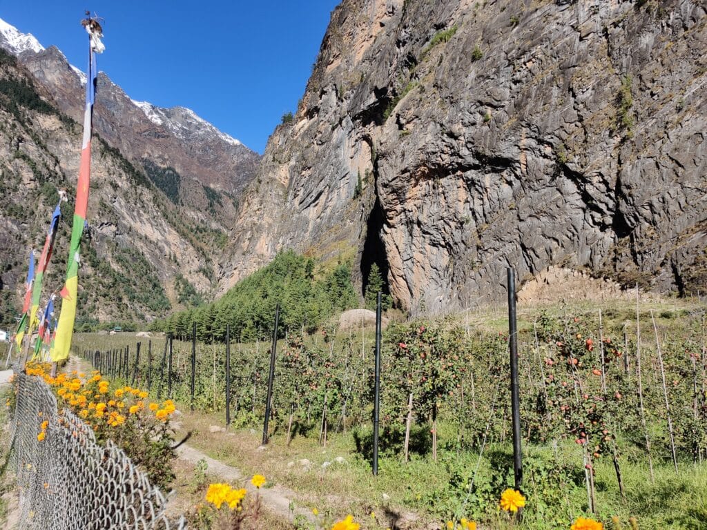 Bhratang, Manang District