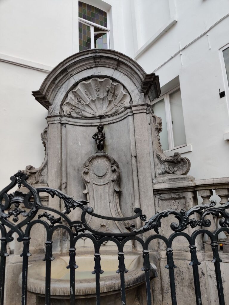 Manneken Pis statue in Brussels